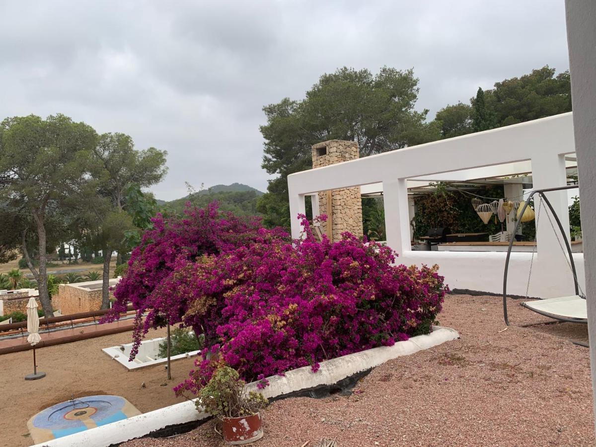 Ibiza Paradise Bed & Breakfast Santa Eularia des Riu Bagian luar foto