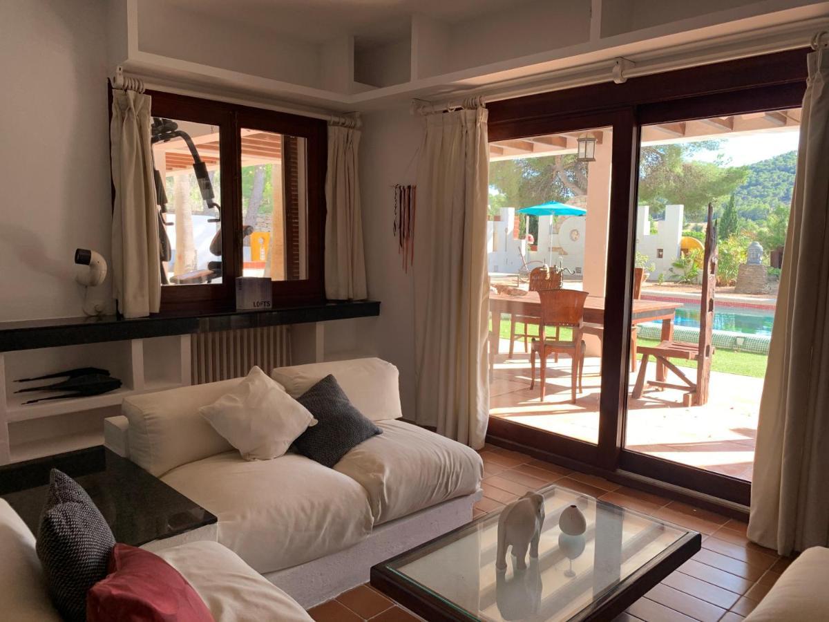 Ibiza Paradise Bed & Breakfast Santa Eularia des Riu Bagian luar foto